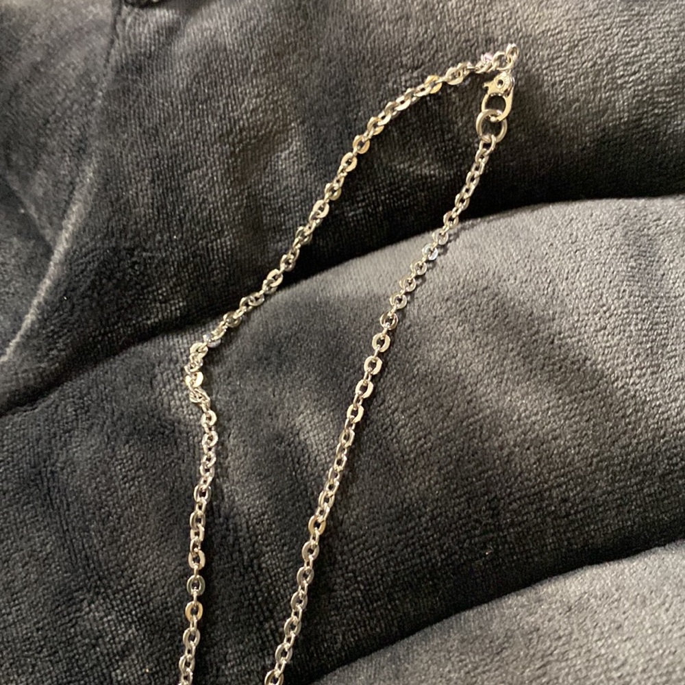 Pretty Rhinestone Pendant and necklace - Picture 4 of 7